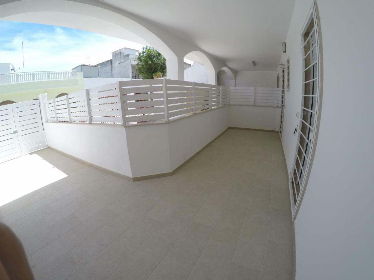 casa vacanze coralloholiday Hotel Torre Lapillo Esterno foto