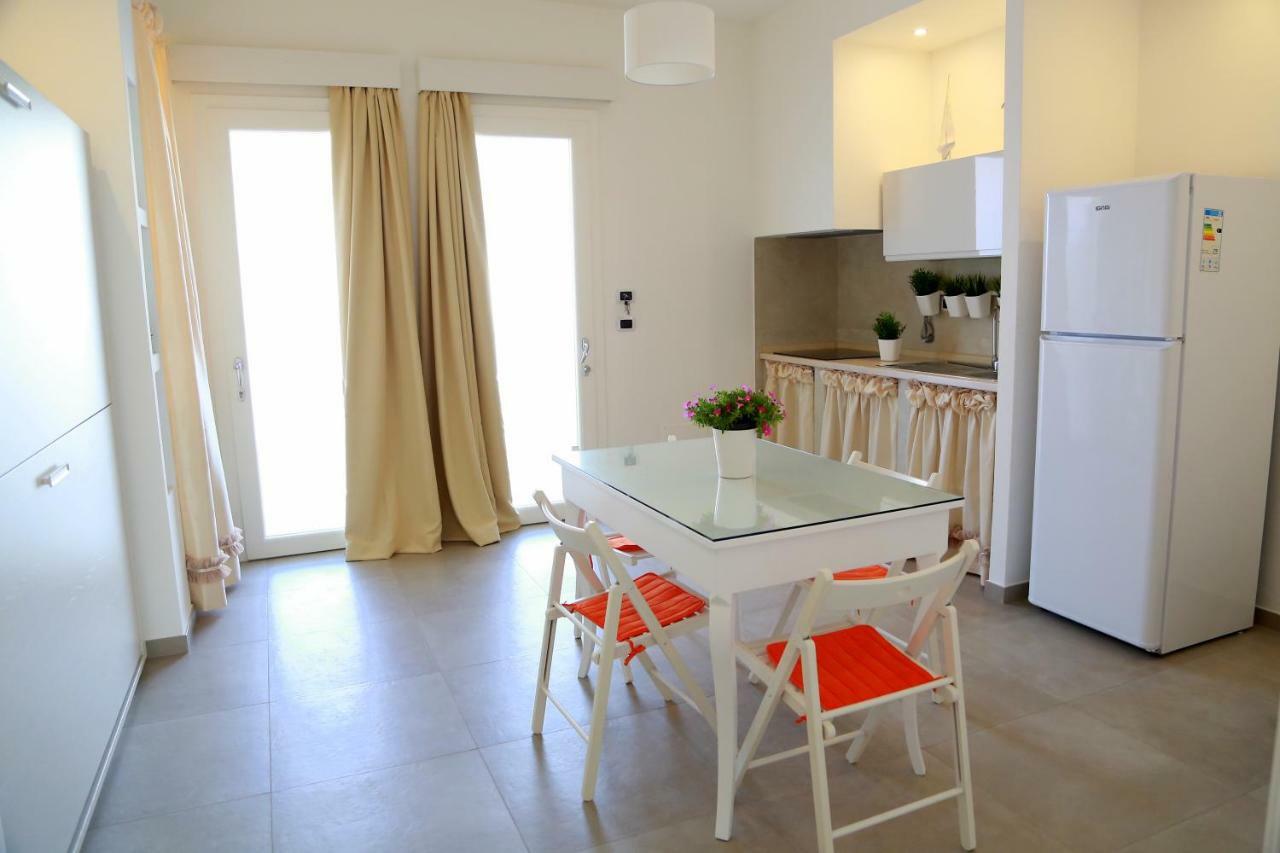 casa vacanze coralloholiday Hotel Torre Lapillo Esterno foto